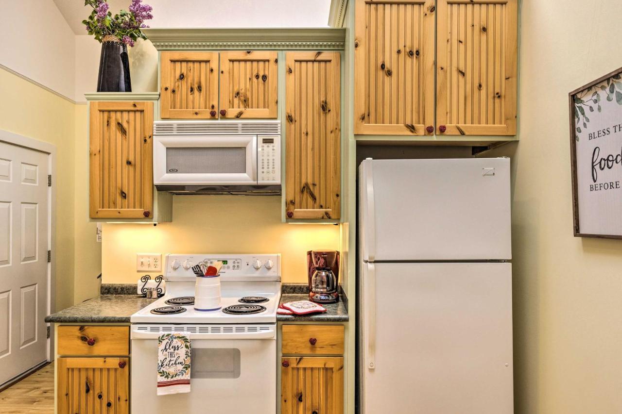 Charming Retreat Near Downtown Frankfort And Beaches 외부 사진
